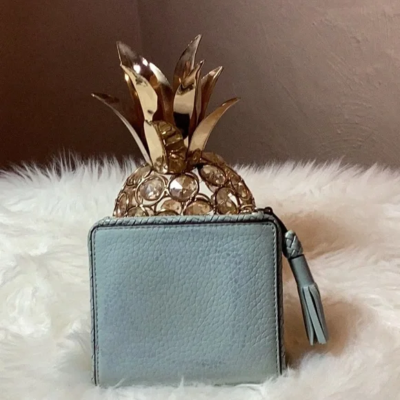 Tory Burch Taylor Sky Blue Leather Wallet - Picture 2 of 3